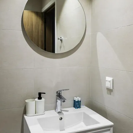 Aviva Living By Flat Mаnager