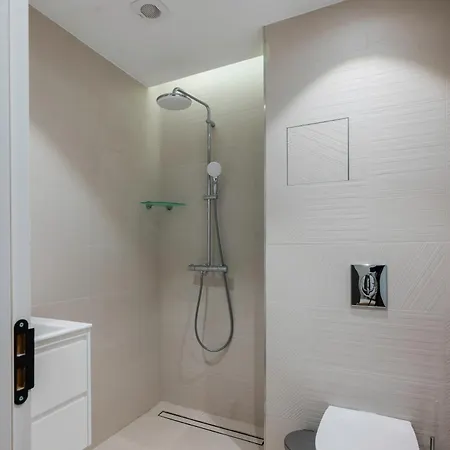 Aviva Living By Flat Mаnager *